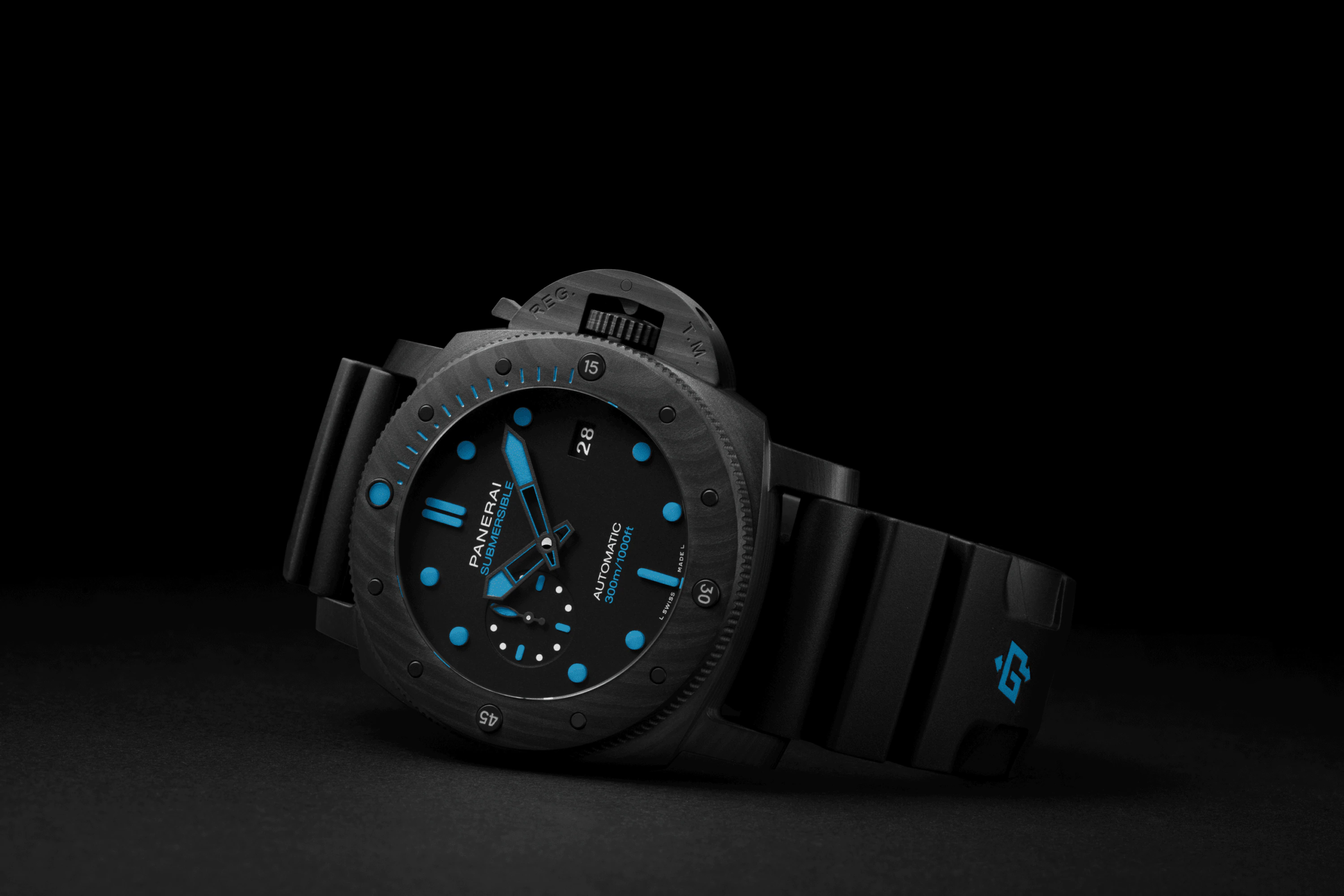 Panerai Submersible Carbotechâ„¢ – 47mm, Ref# PAM01616