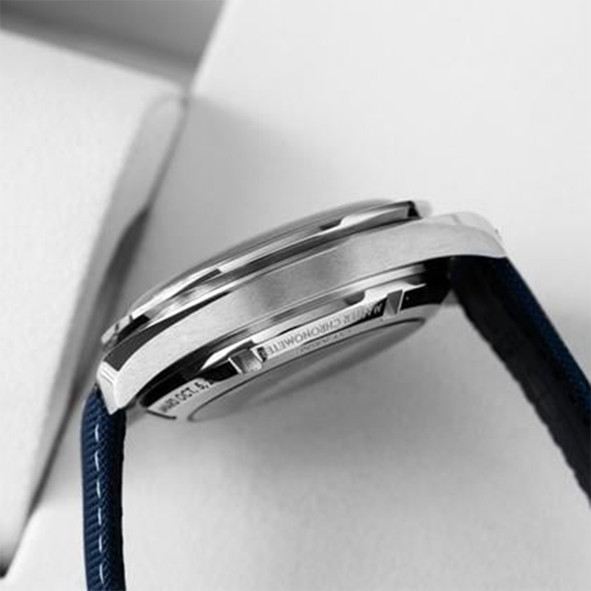 25251343-lndy78i61n75mm7qiwl87tx