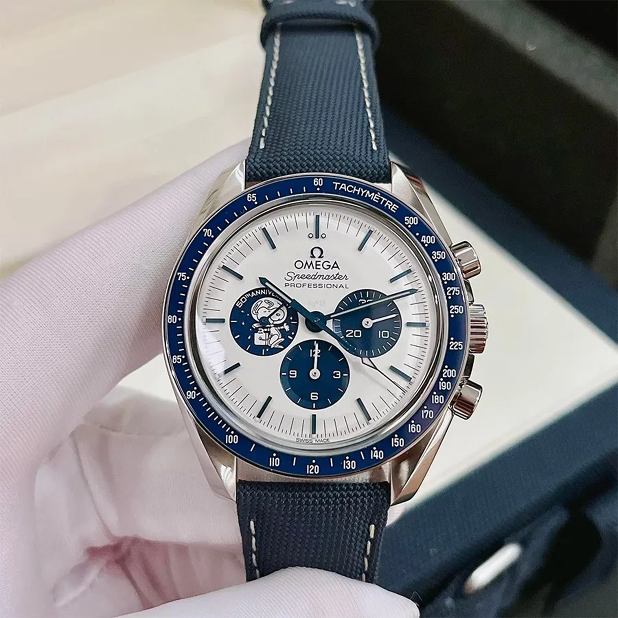 dong-ho-nam-omega-speedmaster-si